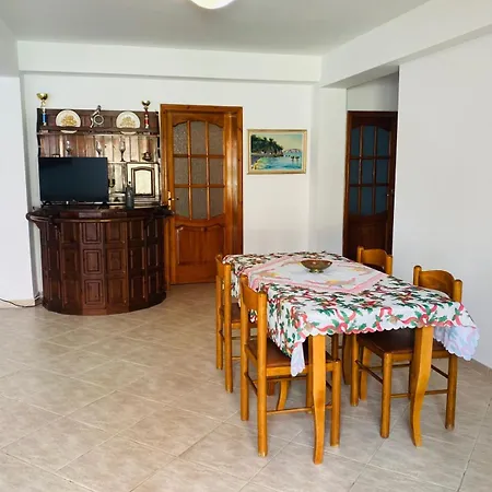 Shabani Villa Vlorë