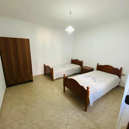 Shabani * Vlorë